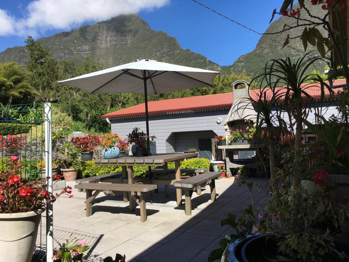Ti Kaz Hoareau Acomodação com café da manhã Salazie Exterior foto