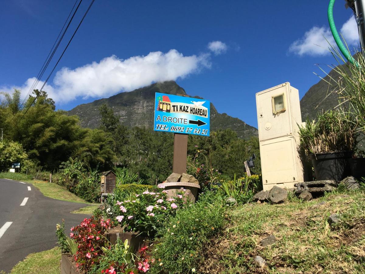 Ti Kaz Hoareau Acomodação com café da manhã Salazie Exterior foto
